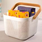 سبد مربع پلاستیکی دسته چوبی لیمون