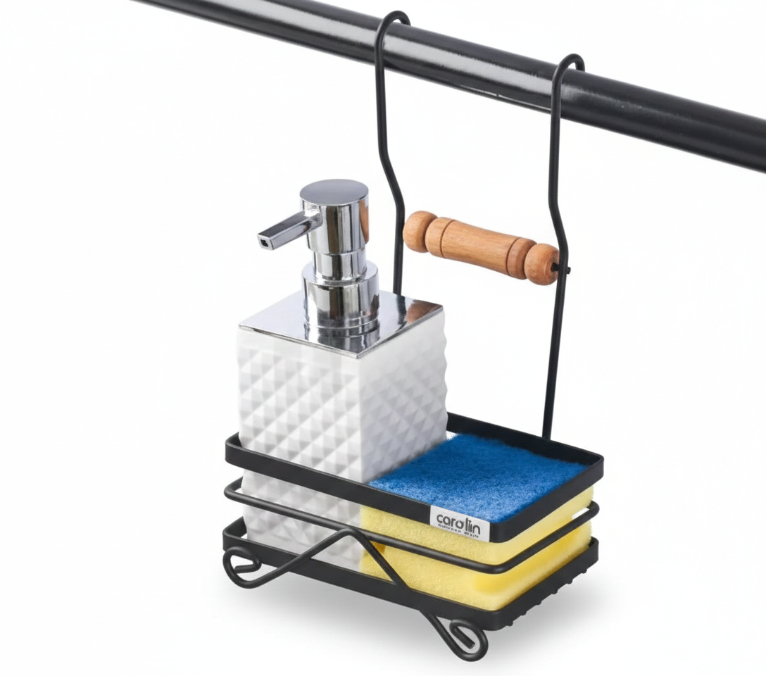 جا اسکاج هلیا کارولین